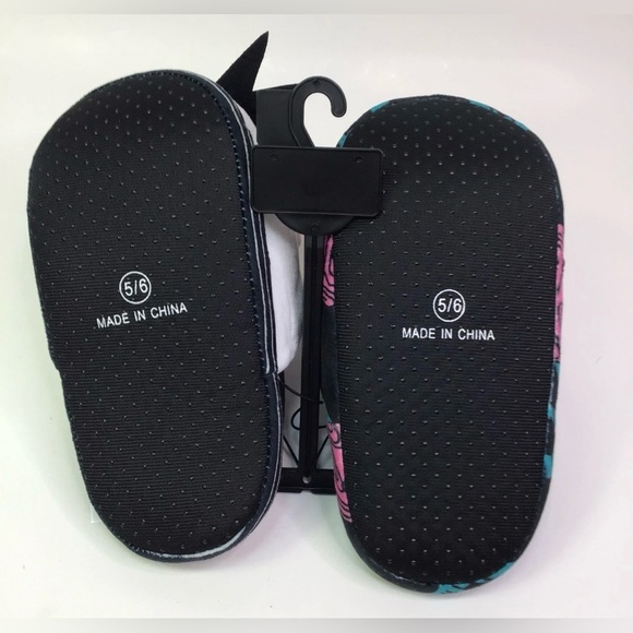 Nightmare Before Christmas Slippers for Women 5-6 - Picture 11 of 13